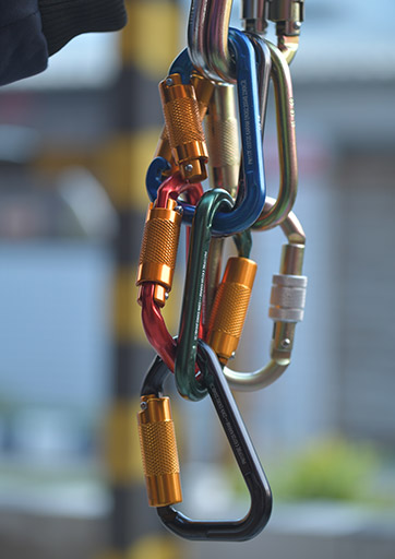 Hooks & Connectors
